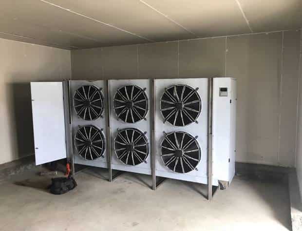 Blast freezer room; Vertical air cooler Blast freezer room; Vertical air cooler